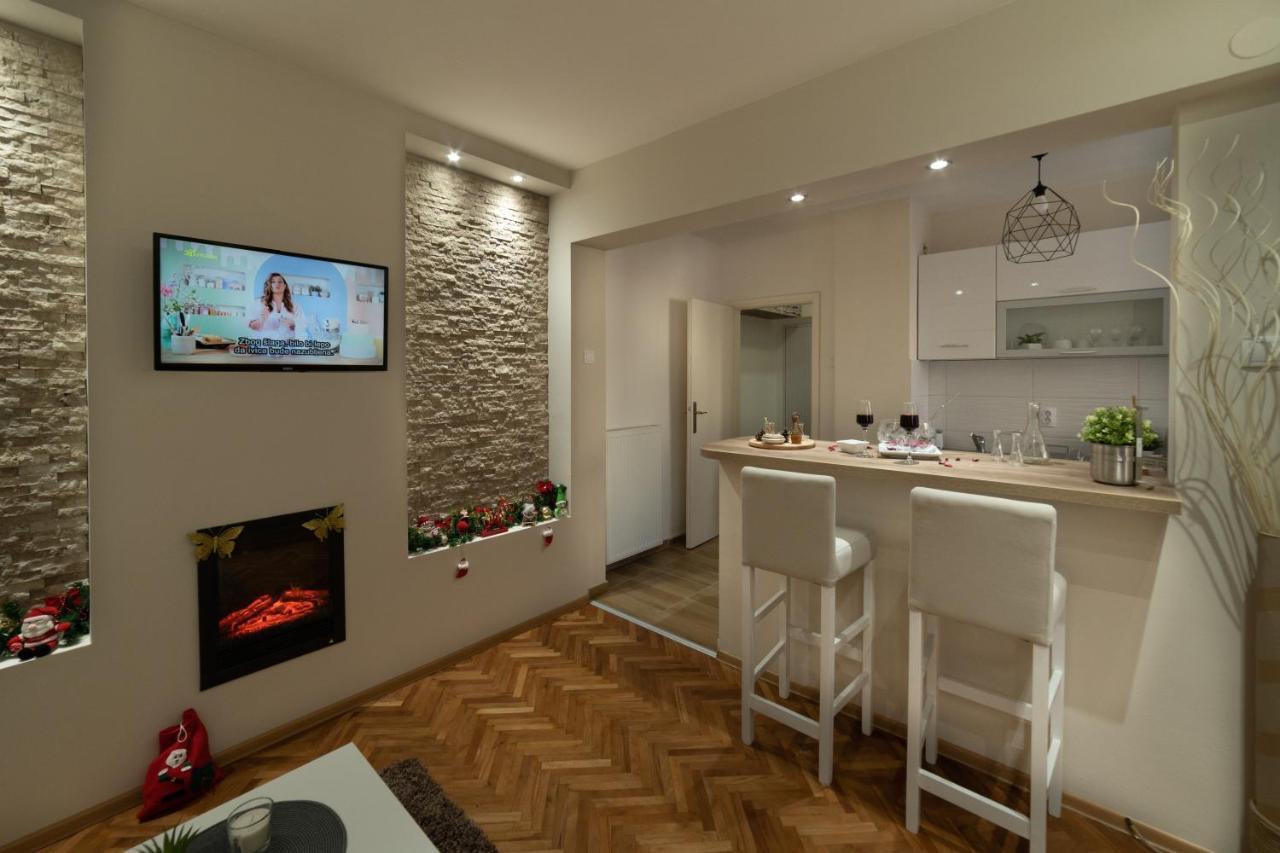 Gold Apartman Vrsac Exterior foto
